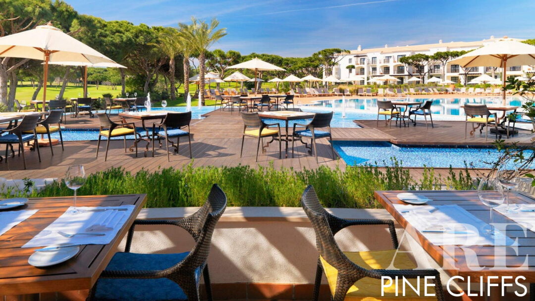 En el complejo Pinecliffs encontrará excelentes restaurantes al aire libre width=