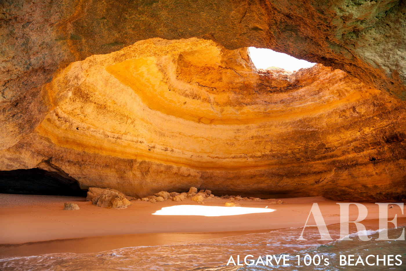 Cueva de Benagil: una atracción natural en el Algarve